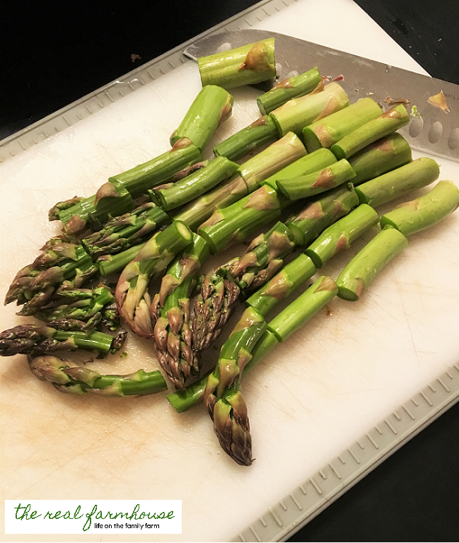 What to do with ALL THAT asparagus .... FAST!!! How to freeze asparagus super fast.